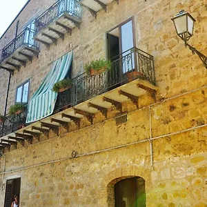 Bed & Breakfast Le Coccinelle Santo Stefano di Camastra